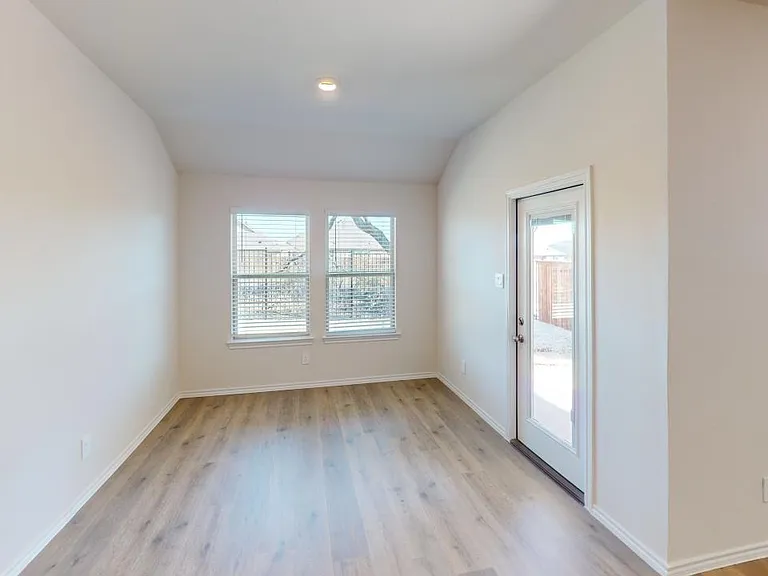 13169 Dawson Dr — Photo 4