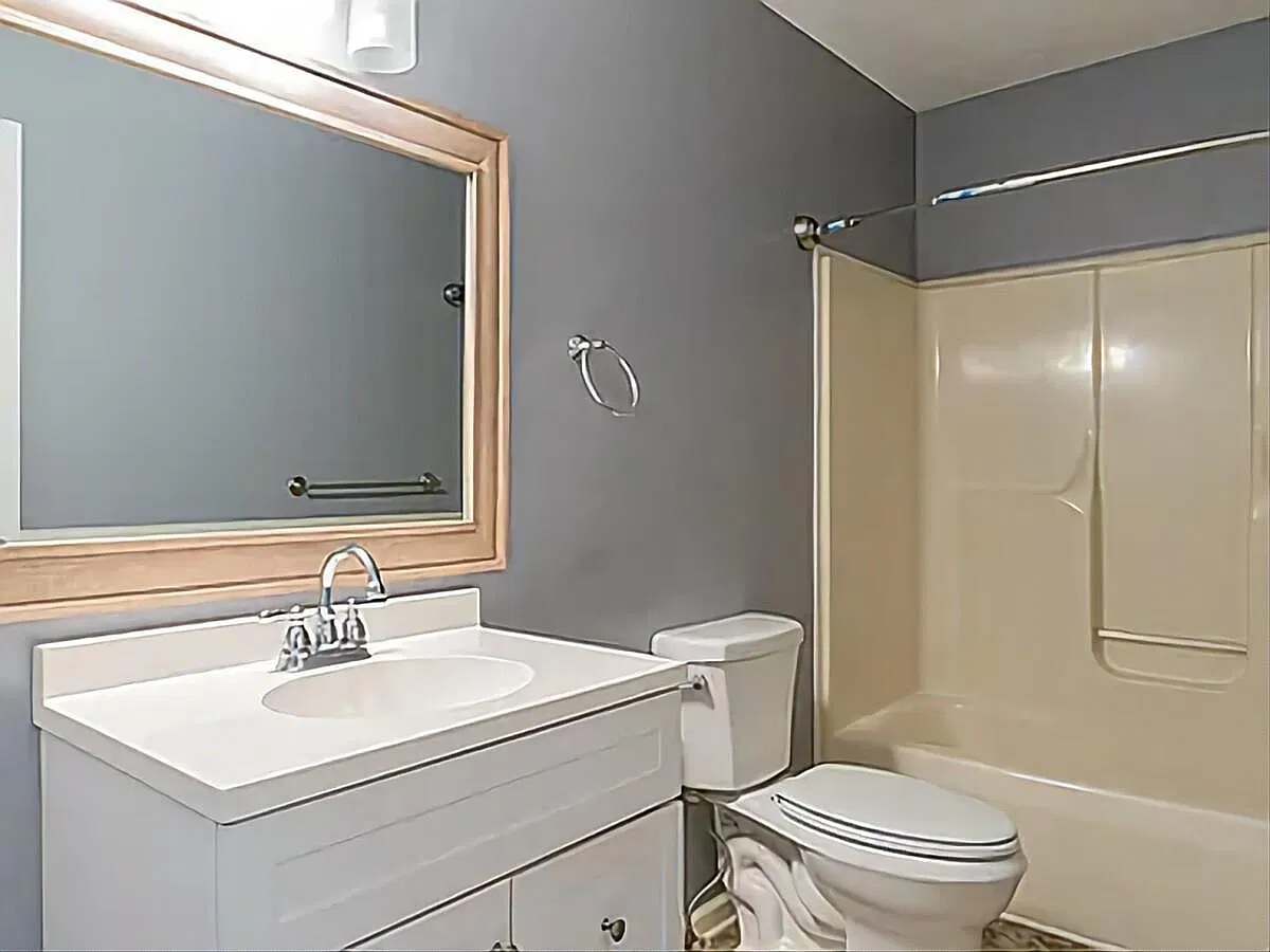 3 bed, 1.5 bath, 950 sqft, $1,400 — Photo 3