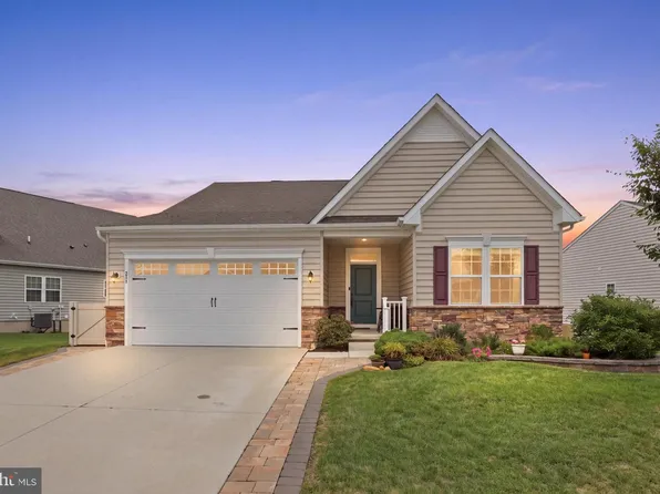 211 Anglesey Dr, Middletown, DE 19709
