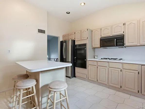 163-15 84th Street image 4 of 32