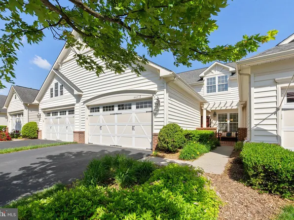 44372 Sunset Maple Dr, Ashburn, VA 20147