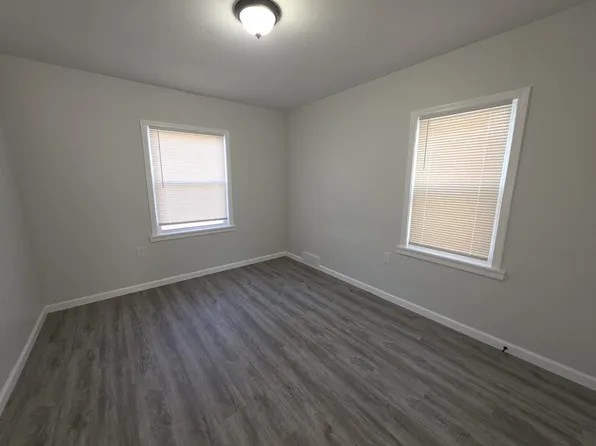 2812 Holyoke Dr, Toledo, OH 43606