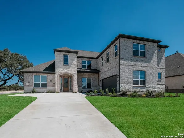 258 Moon Lane, Castroville, TX 78009