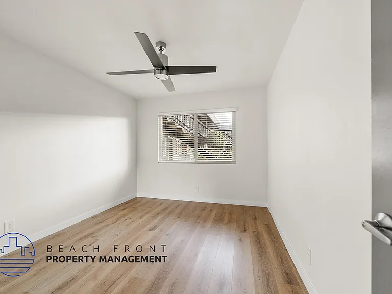 14119 Mulberry Dr. — Photo 32