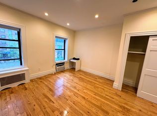 411 W 43rd St APT 4A, New York, NY 10036