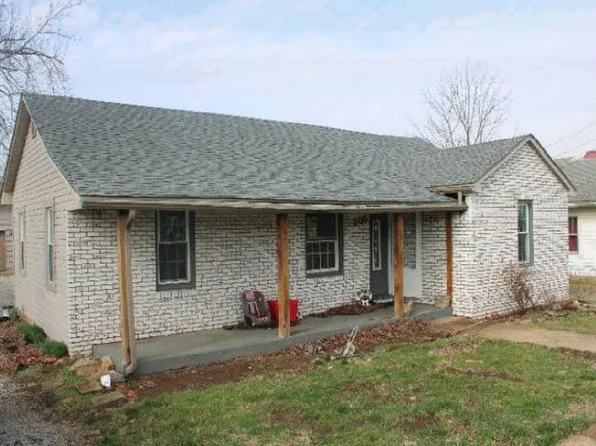 205 S Jackson St, Desloge, MO 63601