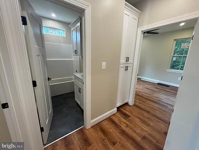 1st image of 23198 Esperanza Dr