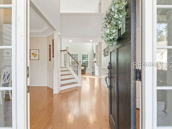 4th image of 4 Dove Tree Ln