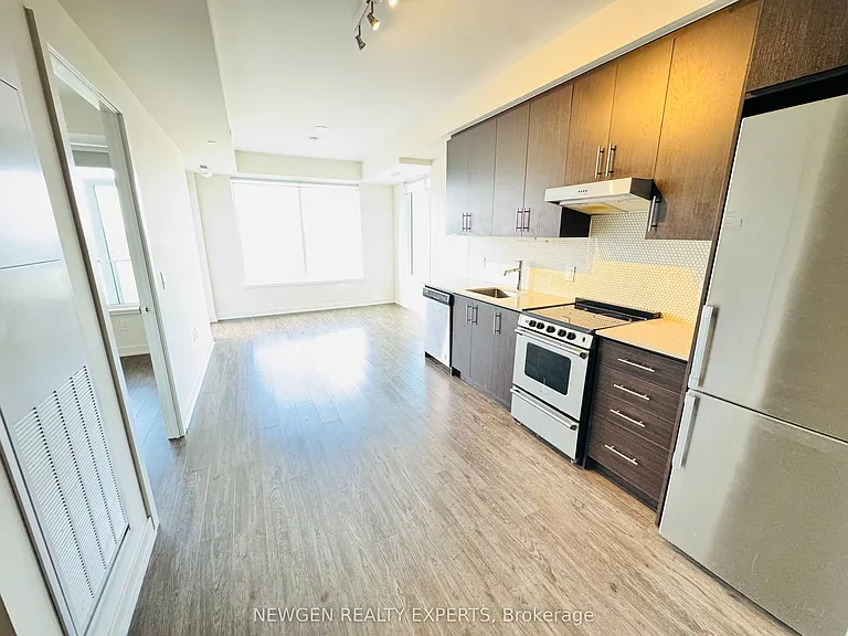 212 King William St #1220 — Photo 4