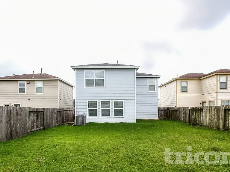3643 Fuller Bluff Dr — Photo 16