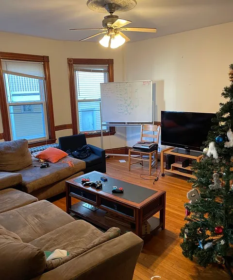 121 Calumet St #4 — Photo 5