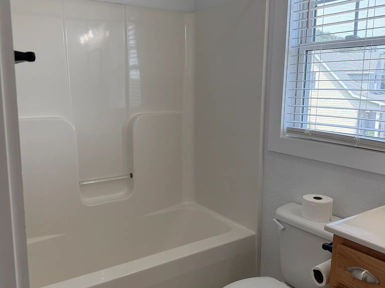 3 bed, $2,500 — Photo 4