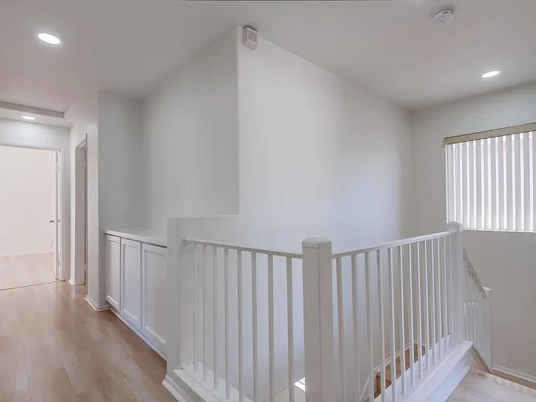 11655-8 Compass Point Dr N — Photo 23