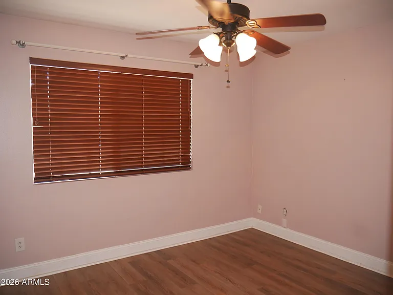1201 W Loughlin Dr — Photo 9