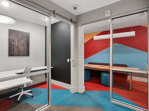 2nd image of 550 Park Ave W Unit 938