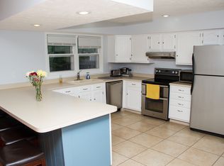 11 Roosevelt Rd, Springfield, IL 62703