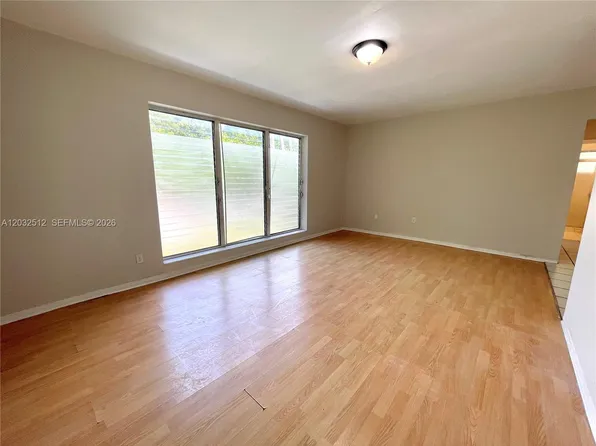 825 Euclid Ave APT 9, Miami Beach, FL 33139