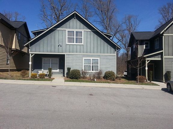 2nd image of 1315 Apple Blossom Way