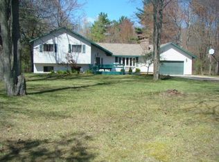 2319 E Huron Rd, Au Gres, MI 48703
