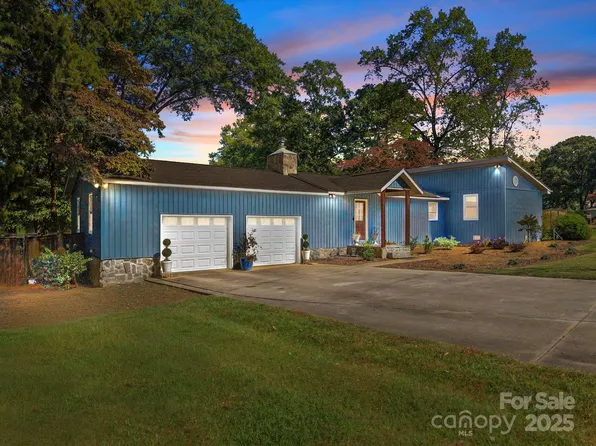 255 Topsail Rd, Salisbury, NC 28146
