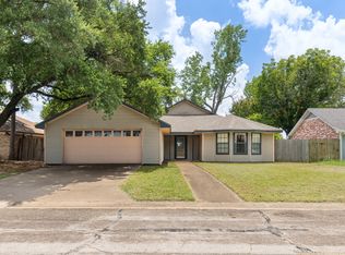 702 Indian Springs Dr, Waco, TX 76708