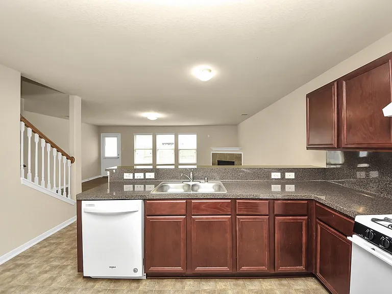 11014 Cape Rise Trl — Photo 8