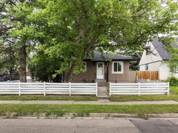1803 S 5a Ave N, Lethbridge, AB T1H 0R2