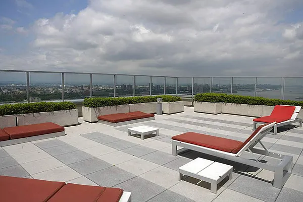 Rented by Keller Williams NYC | media 51