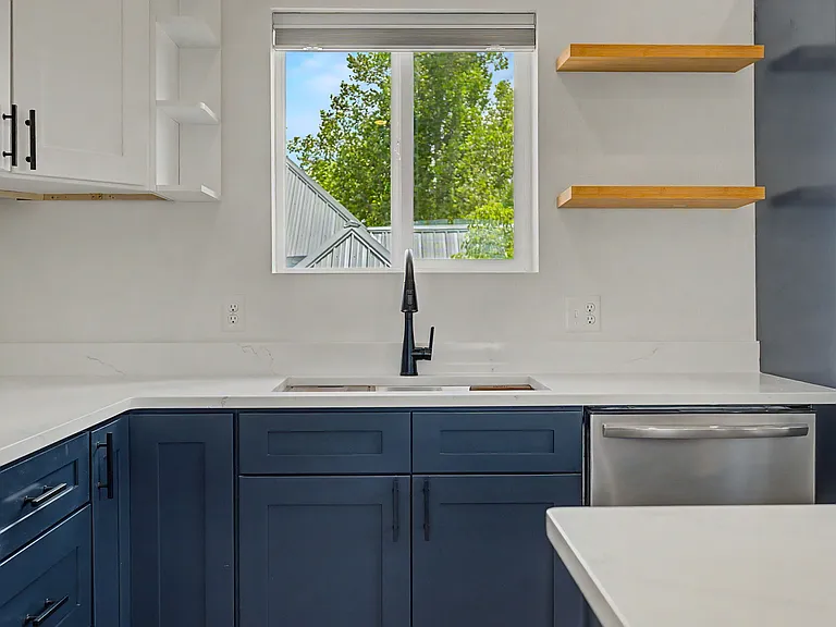 1102 Chipeta Ave — Photo 8