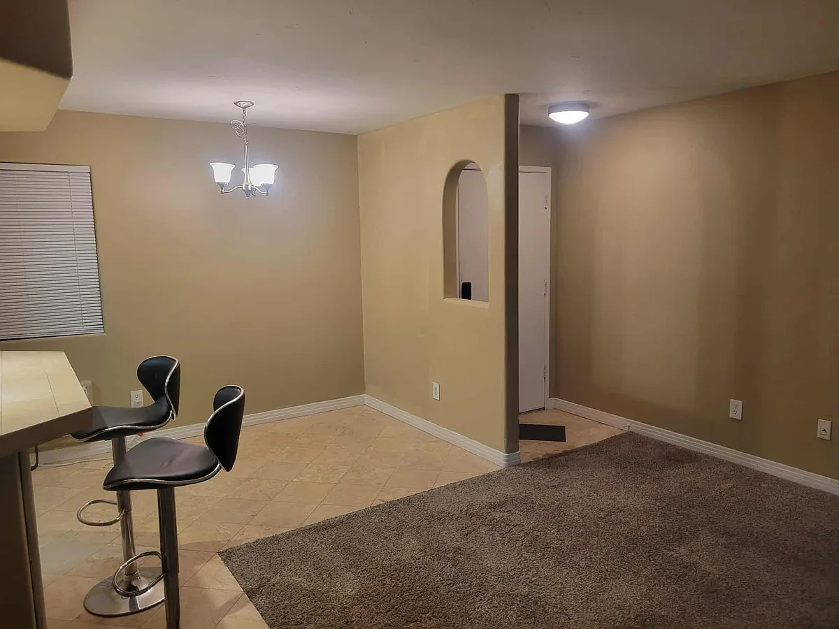 Building Photo - 7944 Mission Center Ct #F