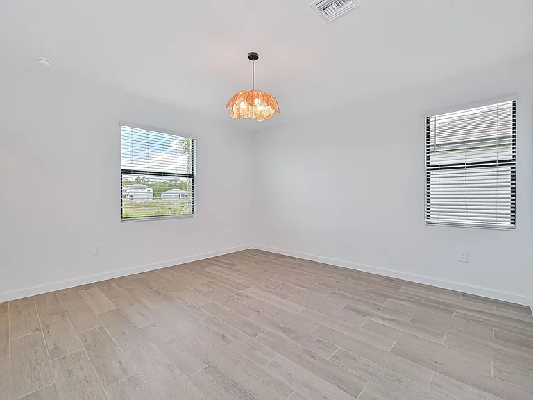 20492 Verawood Loop — Photo 14