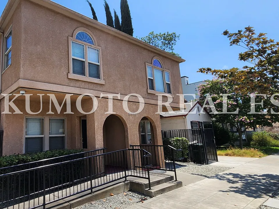 2017 30th St