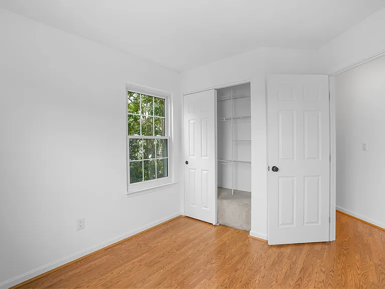 423 McDaniel Dr — Photo 30