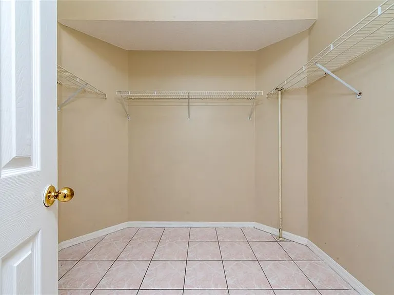 12868 Gettysburg Cir — Photo 30