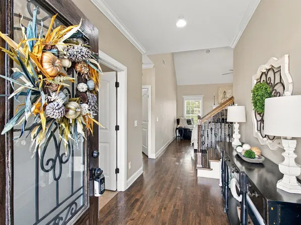 1150 Springcreek Dr, Murfreesboro, TN 37129