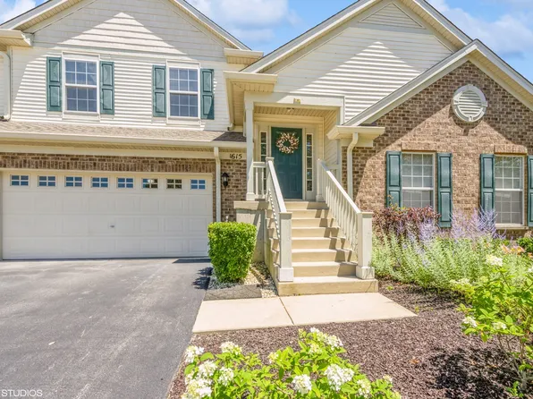 1615 Millbrook Dr Unit 1615, Algonquin, IL 60102