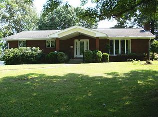 390 Manor Rd, Delmont, PA 15626