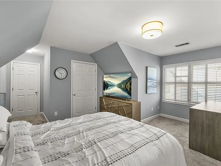9800 Foxworth Dr — Photo 41