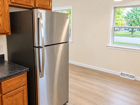 4th image of 5725 Raymond Rd APT 1