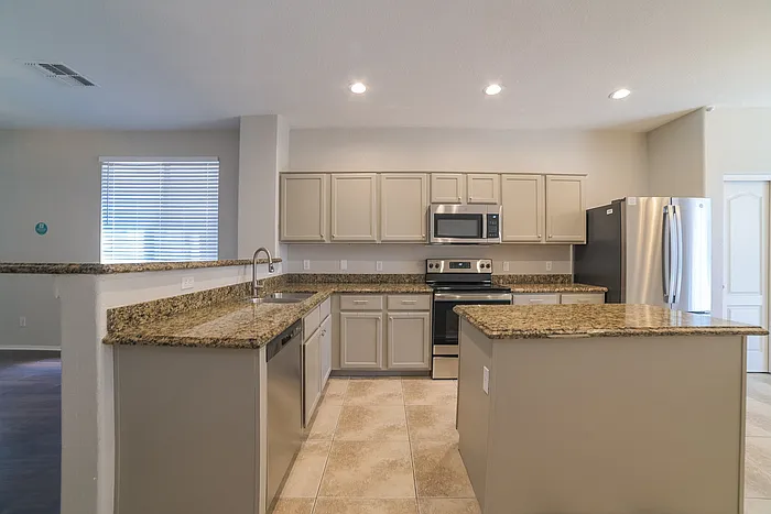 4210 S Mariposa Dr — Photo 6