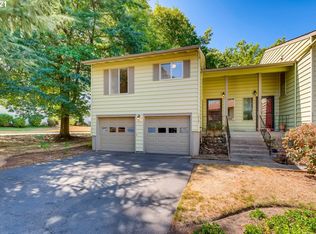 15101 NE Rose Pkwy, Portland, OR 97230