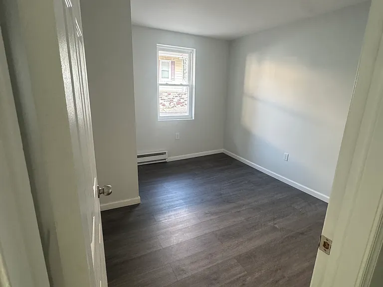 6706 Martins Mill Rd — Photo 7