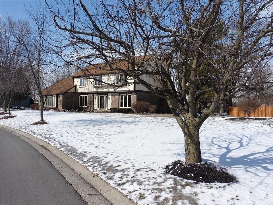 1st image of 941 Queensbury Dr