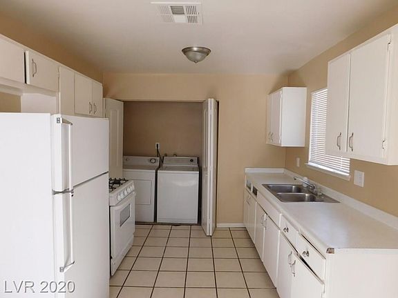 2nd image of 4562 Scott Ave #0