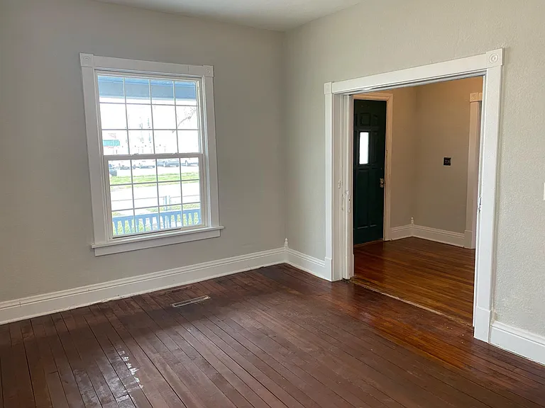 1010 Mechanic St — Photo 8