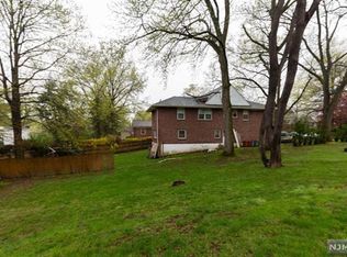 1163 Trafalgar St, Teaneck, NJ 07666