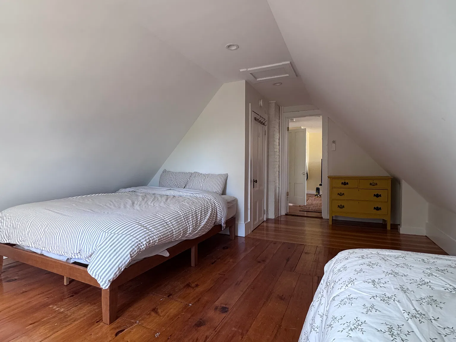 2 bed, 938 sqft, $2,900 — Photo 3