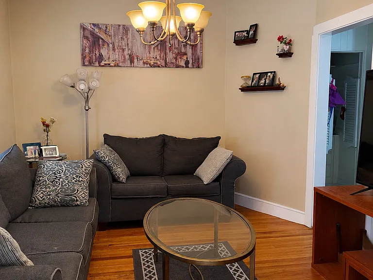 12 Heath St #1 — Photo 6