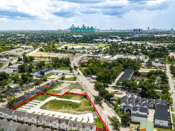 4514 Yale St, Houston, TX 77018
