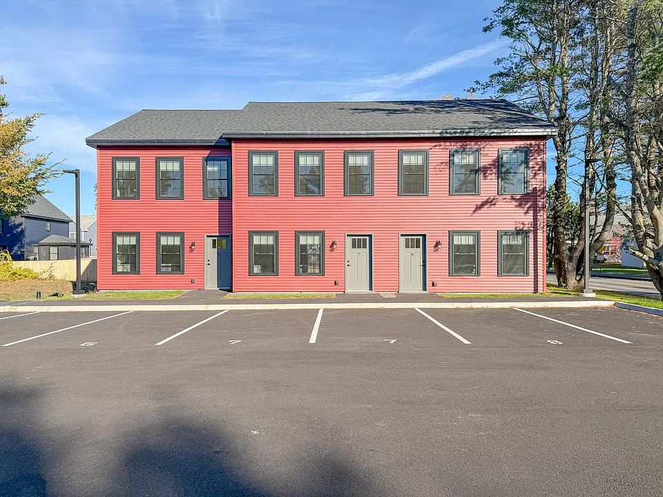 4 Highland Ave #7